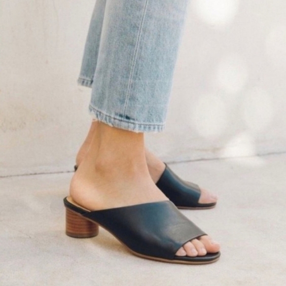 NIB Soludos Milan Mule Leather size 5.5 - Picture 2 of 8